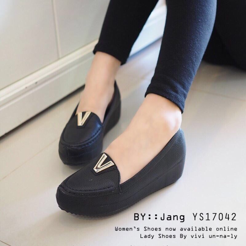 พร้อมส่ง : รองเท้าส้นขนมปังทรง Loafer (สีดำ)