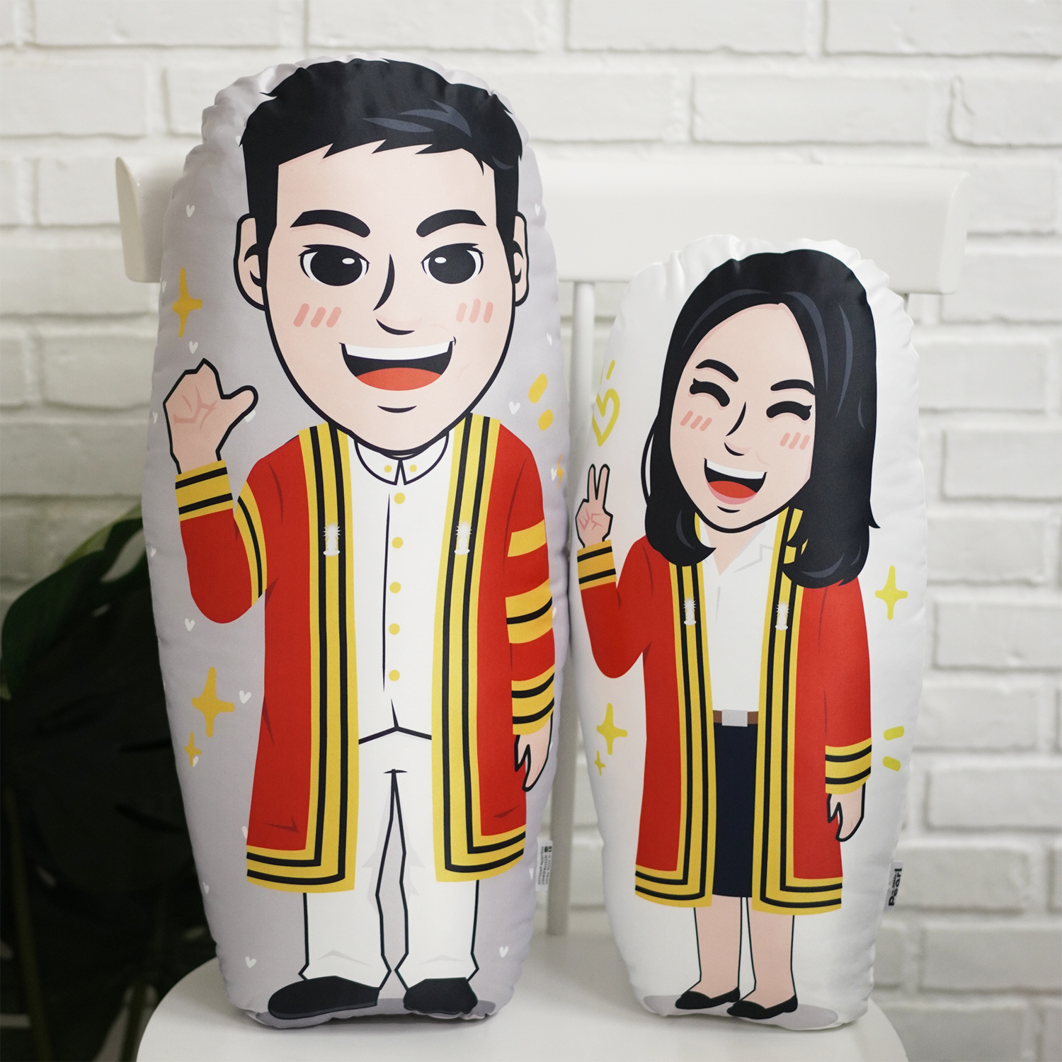 หมอนของขวัญรับปริญญา - พระจอม