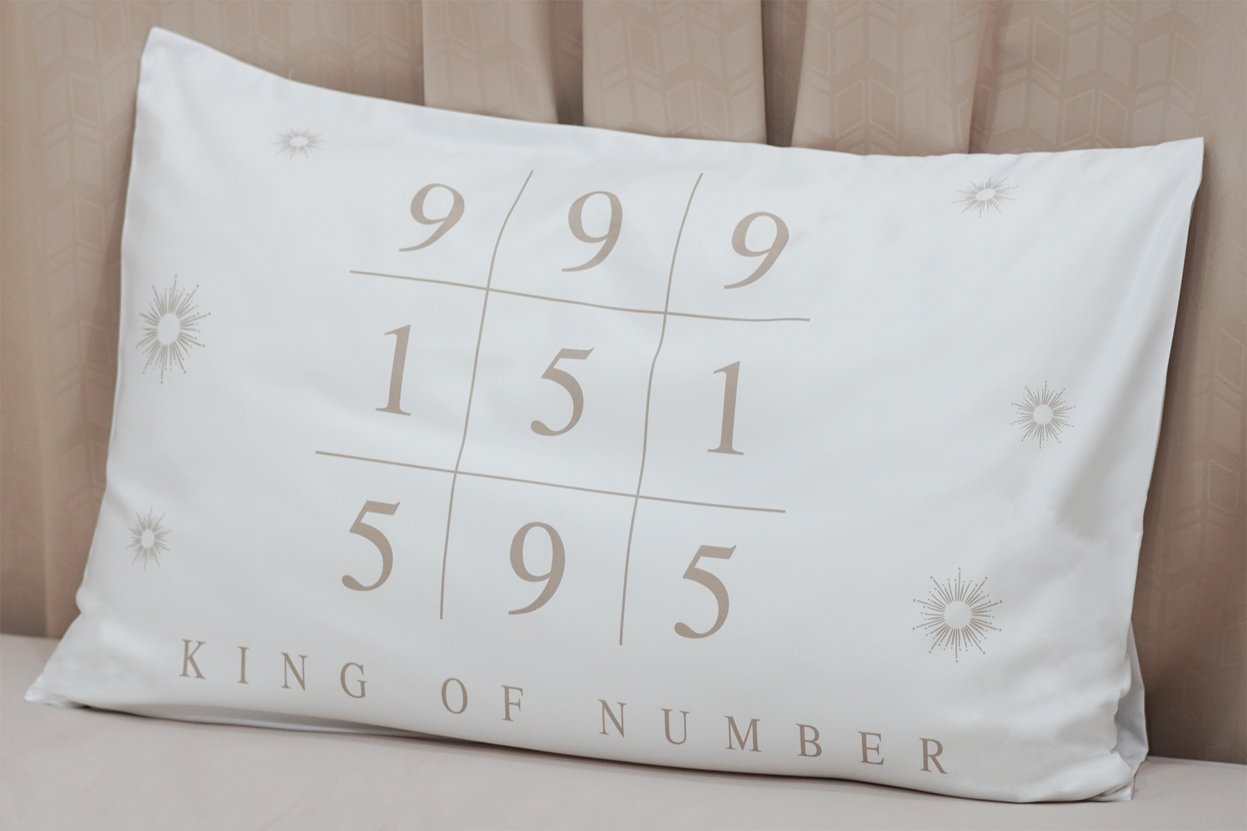 ปลอกหมอนหนุน ลาย เลขมงคล Lucky Number