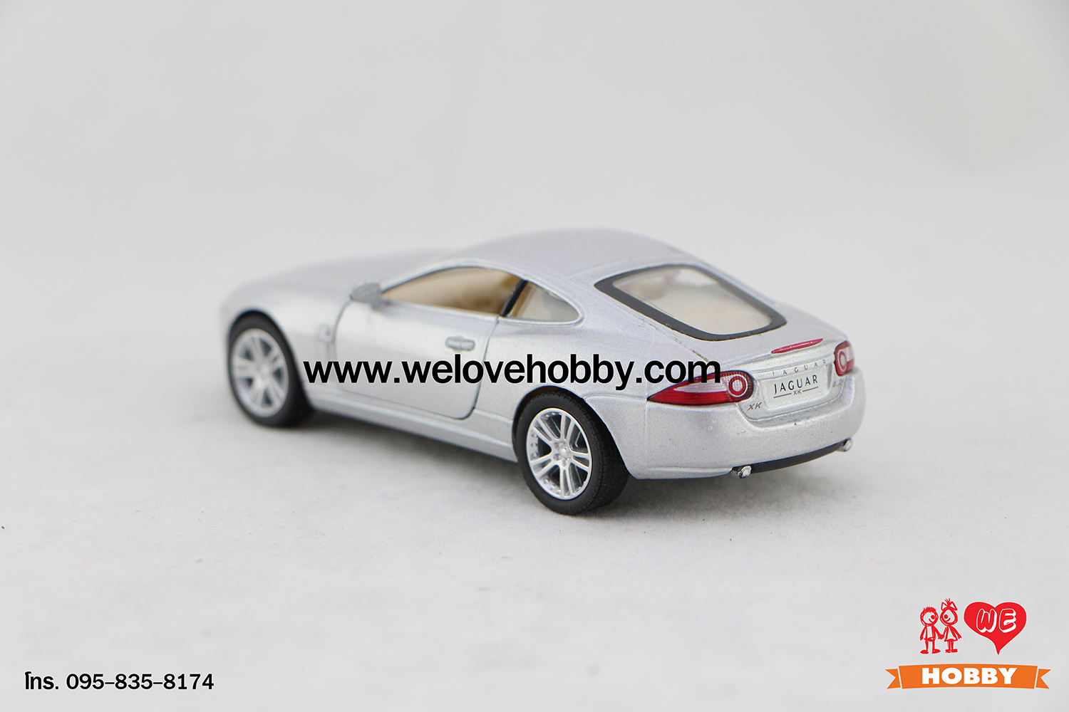 โมเดลรถซุปเปอร์ คาร์ Jaguar XK Coupe สีเทา Scale 1:38