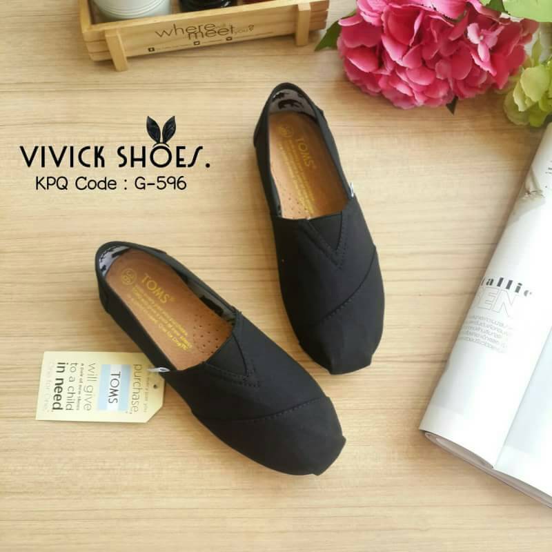 รองเท้า TOMS (6สี)