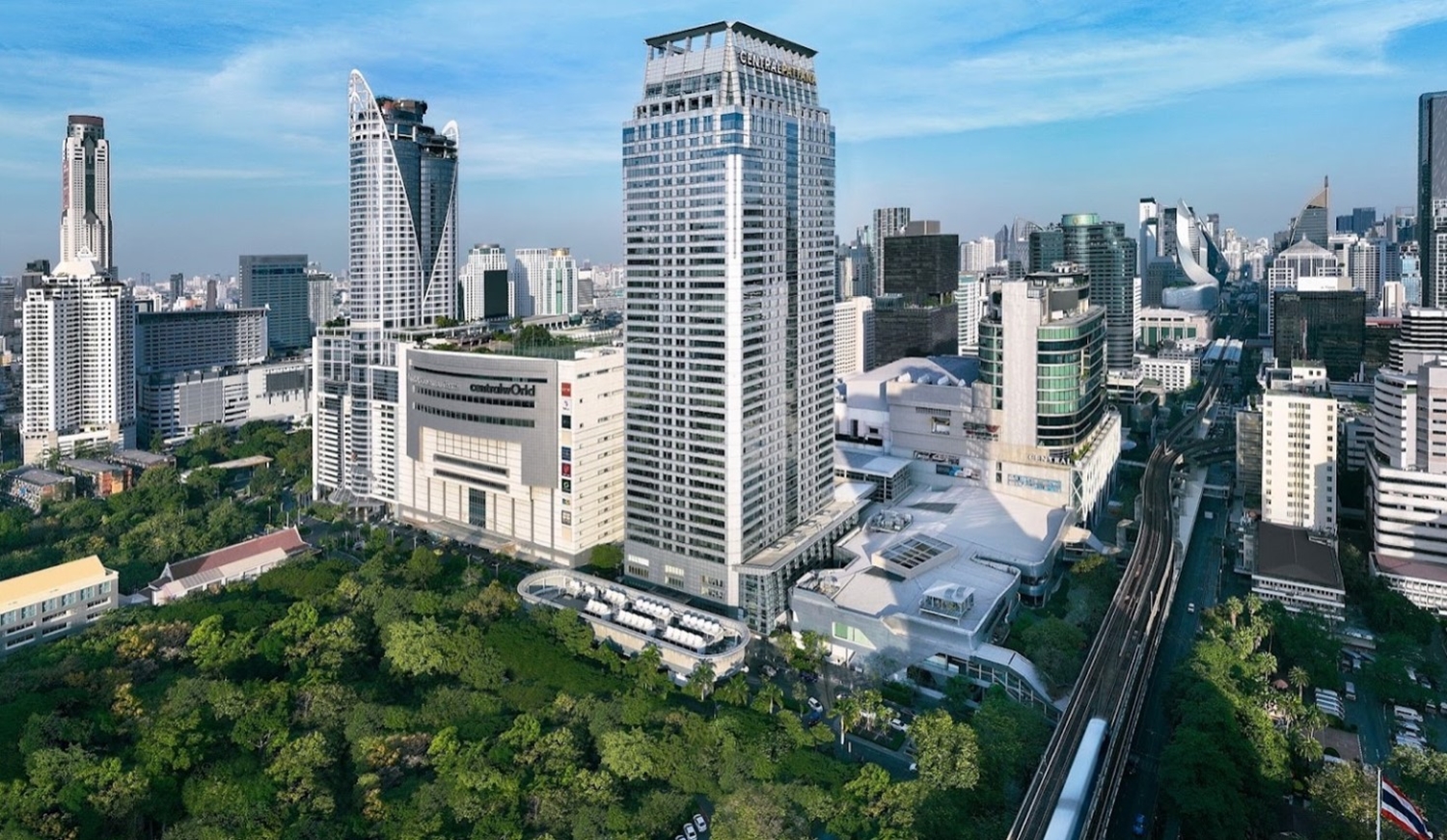CentralwOrld Offices Building, office for rent in the heart of Bangkok, Next to Central World Ratchadamri Department Store.