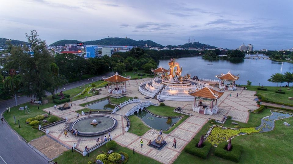 ขายโรงแรม 3 ดาว ขนาด 114 ห้อง บนเชิงเขากบ บรรยากาศธรรมชาติ ใจกลางเมืองนครสวรรค์