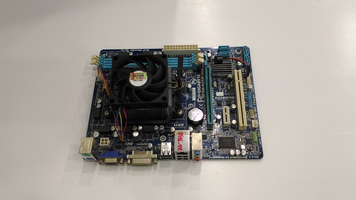 GA-A55M-DS2 + AMD A6-3650 + พัดลมแท้ + ฝาหลัง