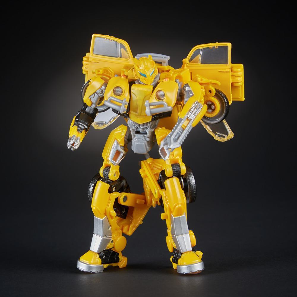 Hasbro Transformers Studio Series 18 Deluxe Class Bumblebee 4.5 Inch Figure ฮาสโบร ทรานสฟอเมอร์ส สตูดิโอ ซีรีย์ส 18 หุ่นยนต์บัมเบิ้ลบี 4.5 นิ้ว ลิขสิทธิ์แท้