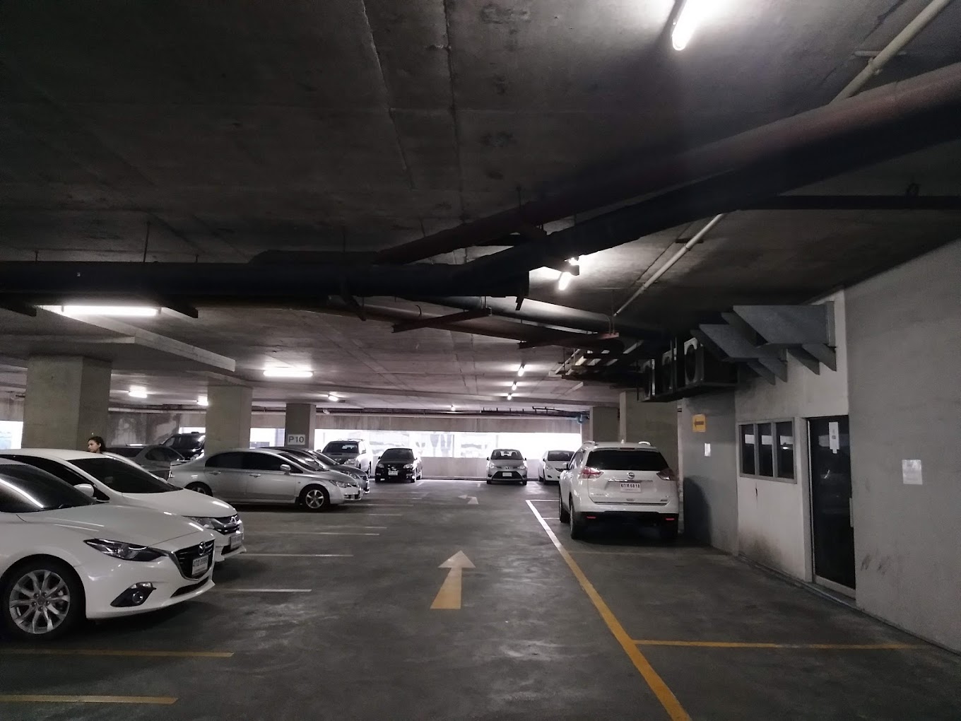 อาคารเล้าเป้งง้วน ทาวเวอร์ 1 สำนักงานให้เช่า ติดถนนวิภาวดีรังสิต ใกล้ห้าแยกลาดพร้าว และ ใกล้สวนจตุจักร