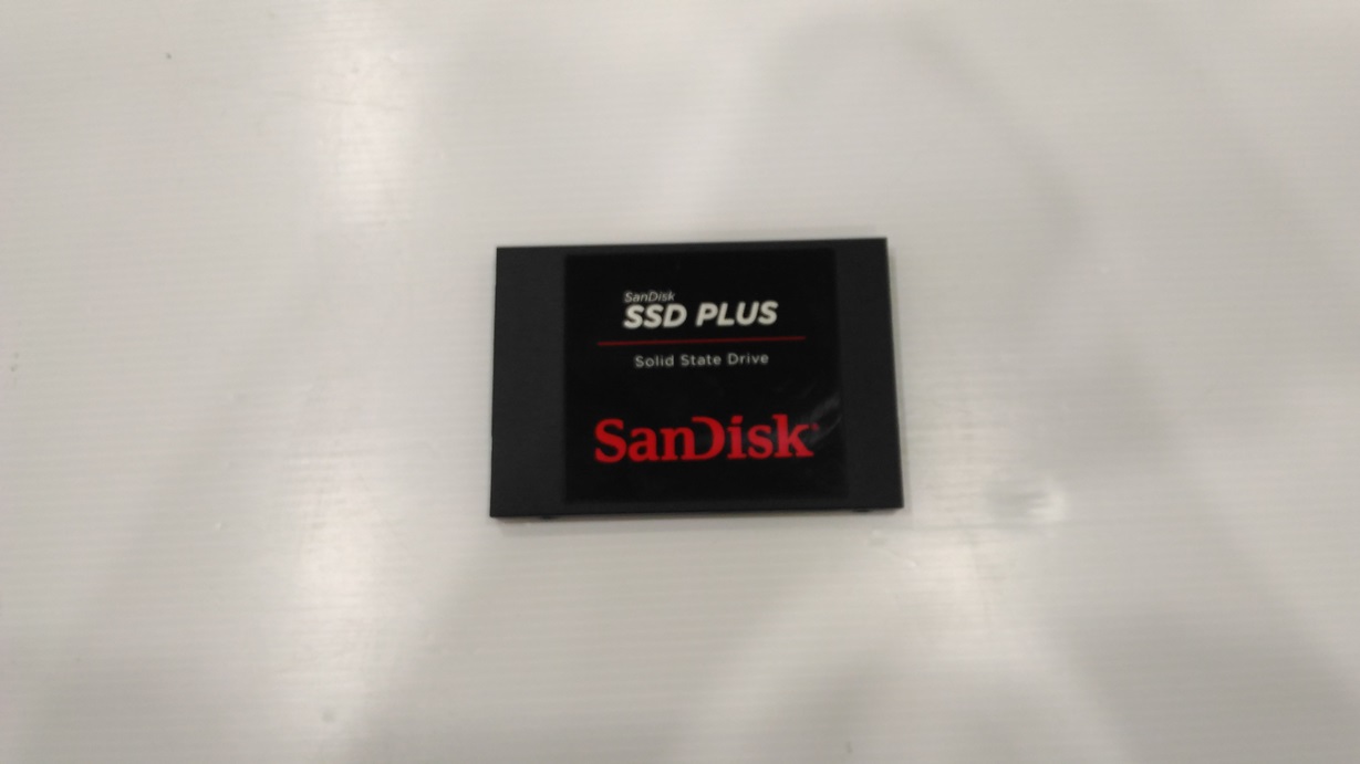 240 GB SSD SANDISK PLUS 2
