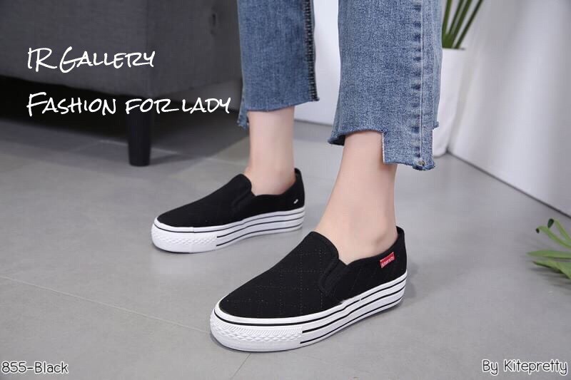 รองเท้าผ้าใบผ้านิ่มทรง Slip on (สีดำ)