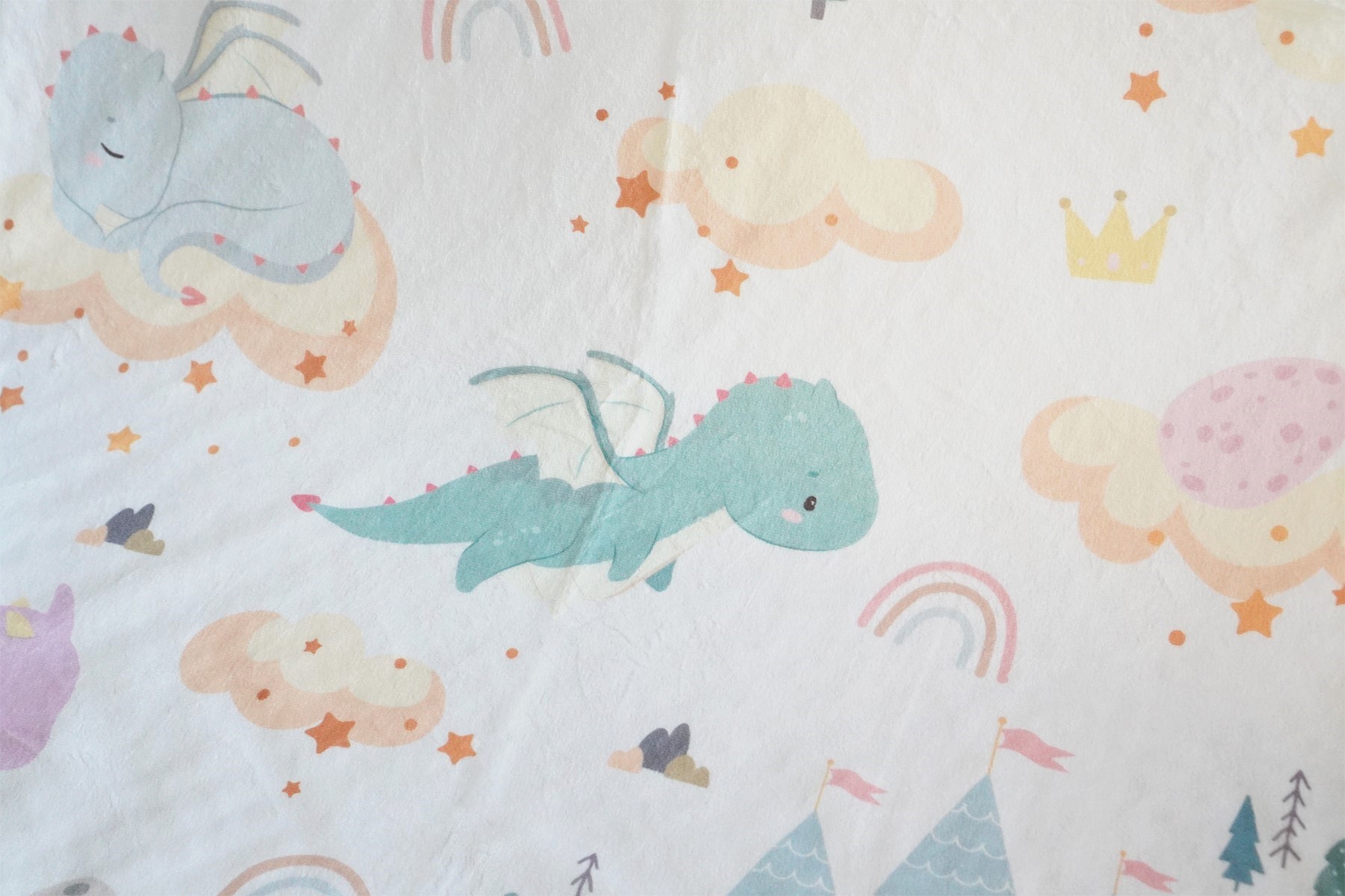 ผ้าห่ม Minky ลาย Dragon 75x100cm แบบปักชื่อ ด้านหลังสีฟ้า