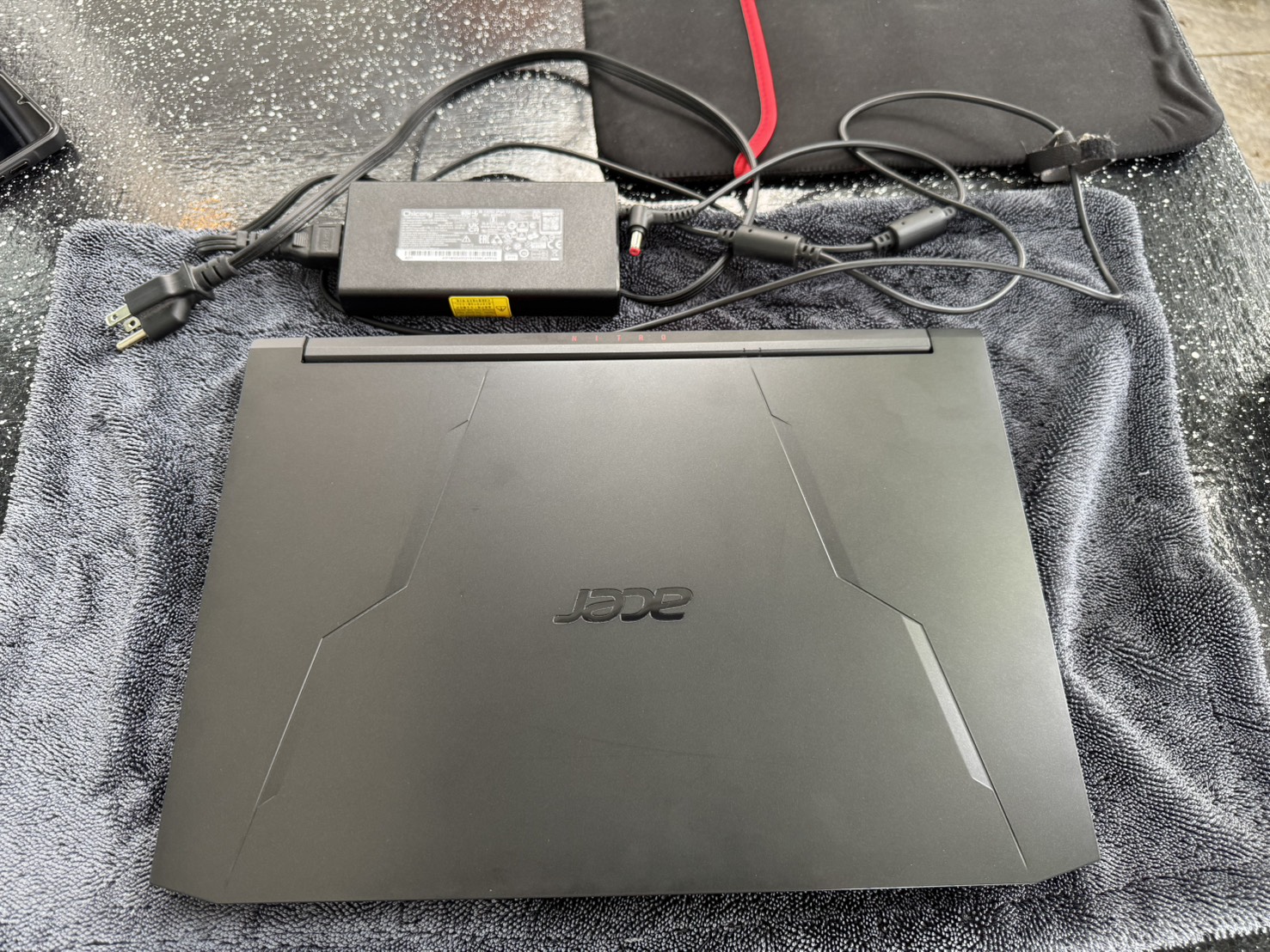 Notebook Acer Nitro 5 AN515-45-R2MT AMD Ryzen 5 5600H Ram 8GB RTX 3050 m.2 512GB