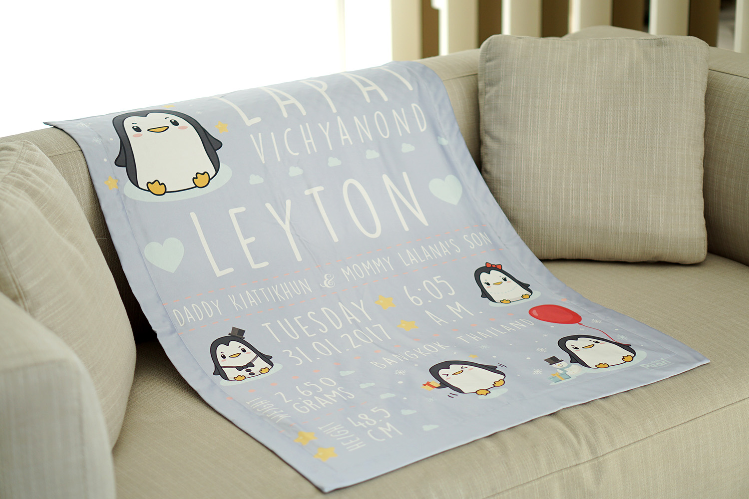ผ้าห่มเด็ก ใส่ประวัติแรกเกิด ลายเพนกวิ้น Penguin - Indigo