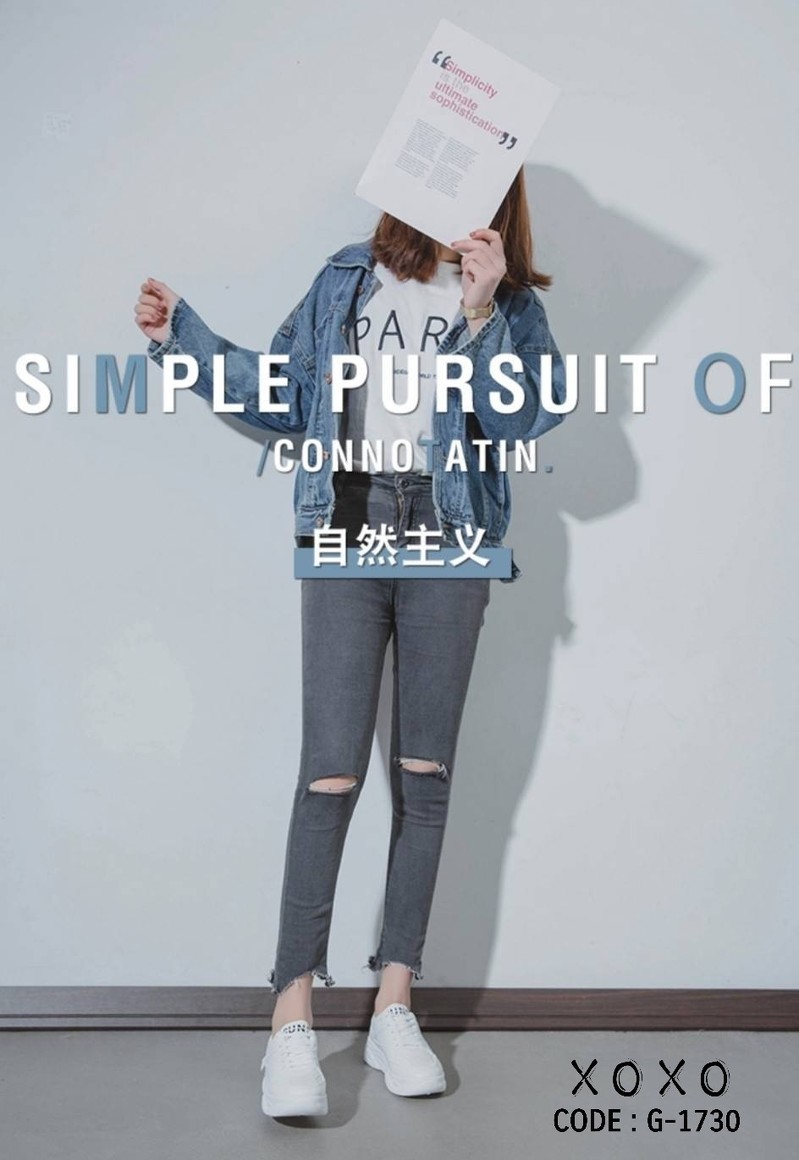 รองเท้าผ้าใบทรงสปอร์ตแต่งแถบป้าย (สีครีม)