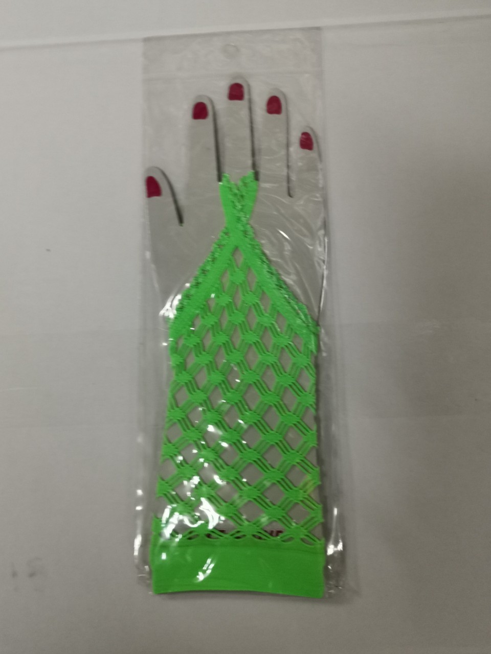 ถุงมือดรัมเมเยอร์เด็ก สีขาว สำหรับชุดดรัมเมเยอร์เด็กหญิง ชุดเชียร์ลีดเดอร์เด็ก ชุดแฟนซีเด็ก งานขบวนพาเหรด งานกีฬาสี