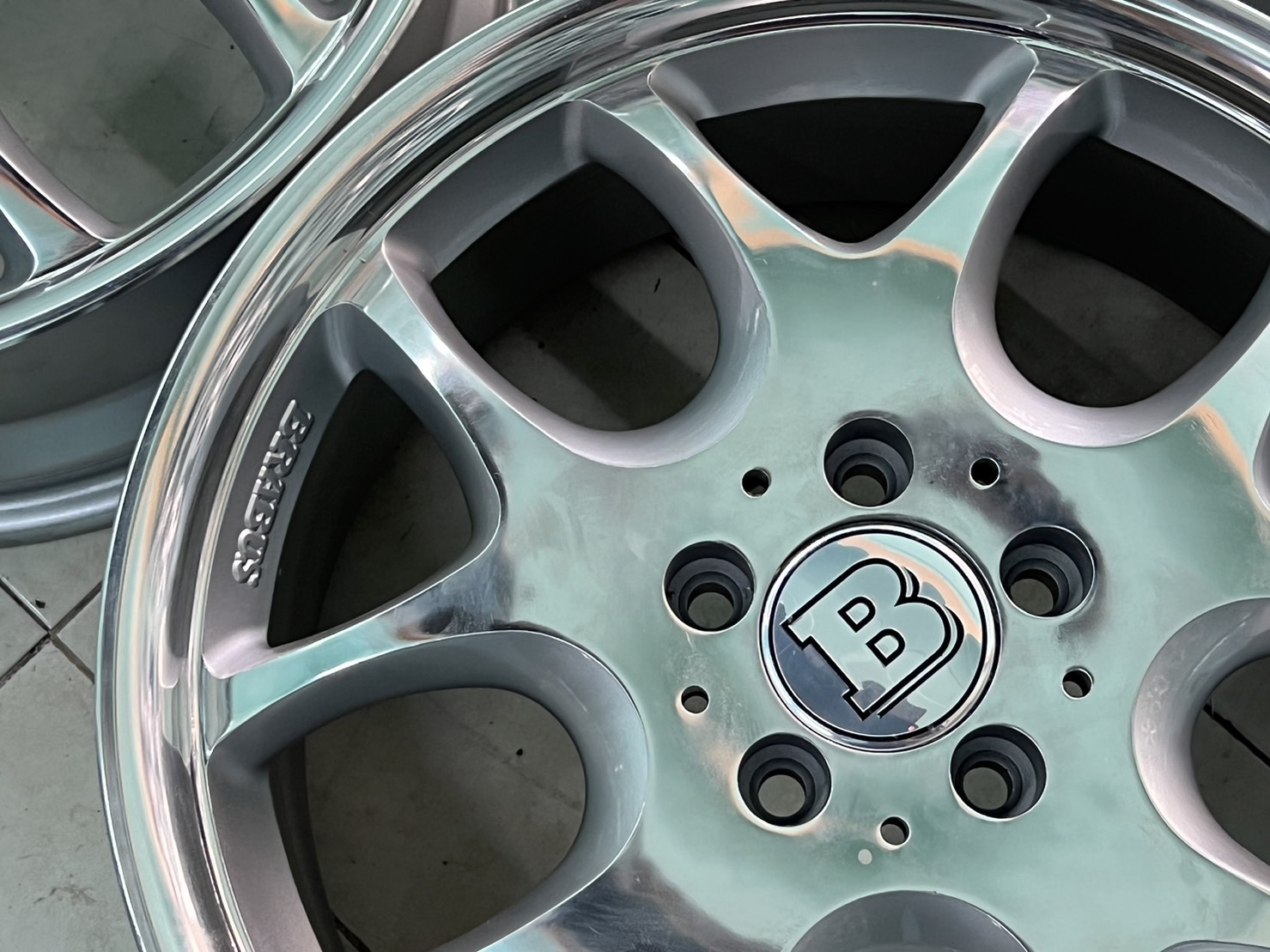 ล้อเบนซ์แท้ BRABUS BLOCK-5 18"