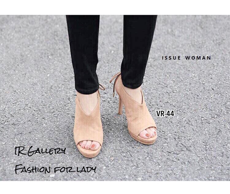 รองเท้าส้นสูงเปิดส้นแต่งสายรัด (สีครีม)