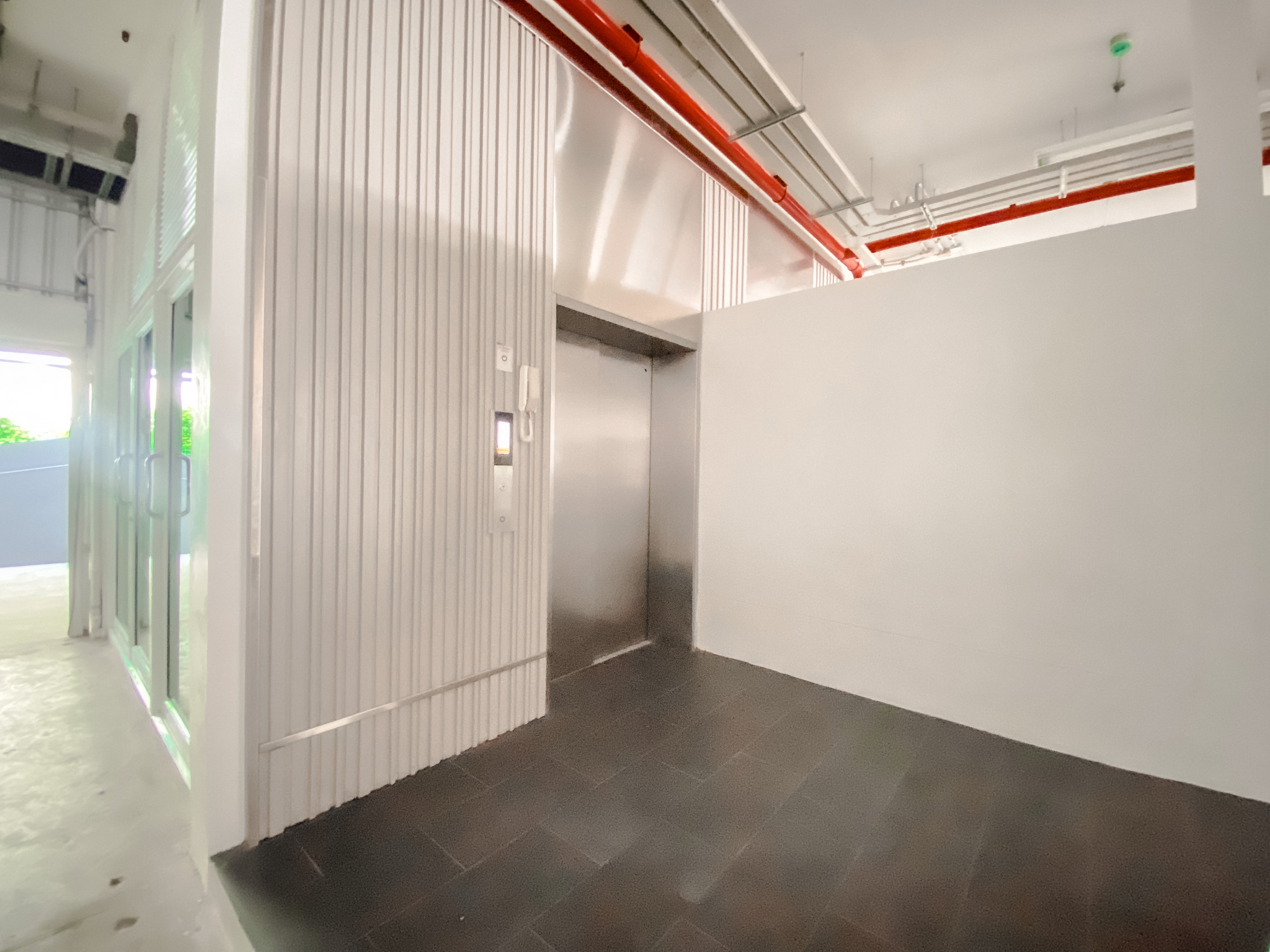 อาคารซิตี้ ลิงค์ ซี (City Link Building C) สำนักงานให้เช่าย่านประตูน้ำ กลางเมืองกรุงเทพฯ พร้อมมีพื้นที่เช่าเก็บของ