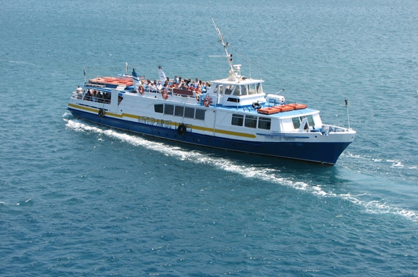Passenger ship business for sale with ship concession certificate to the famous tourist islands in the southern provinces of Thailand.