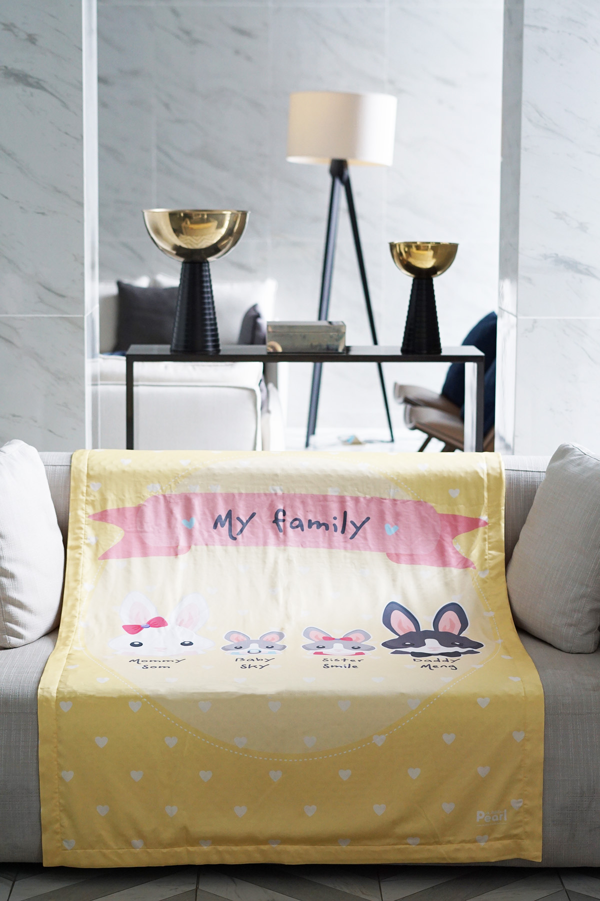 ผ้าห่ม ใส่ชื่อ ลาย Rabbit Family - Yellow ไซส์ใหญ่ 100x150cm
