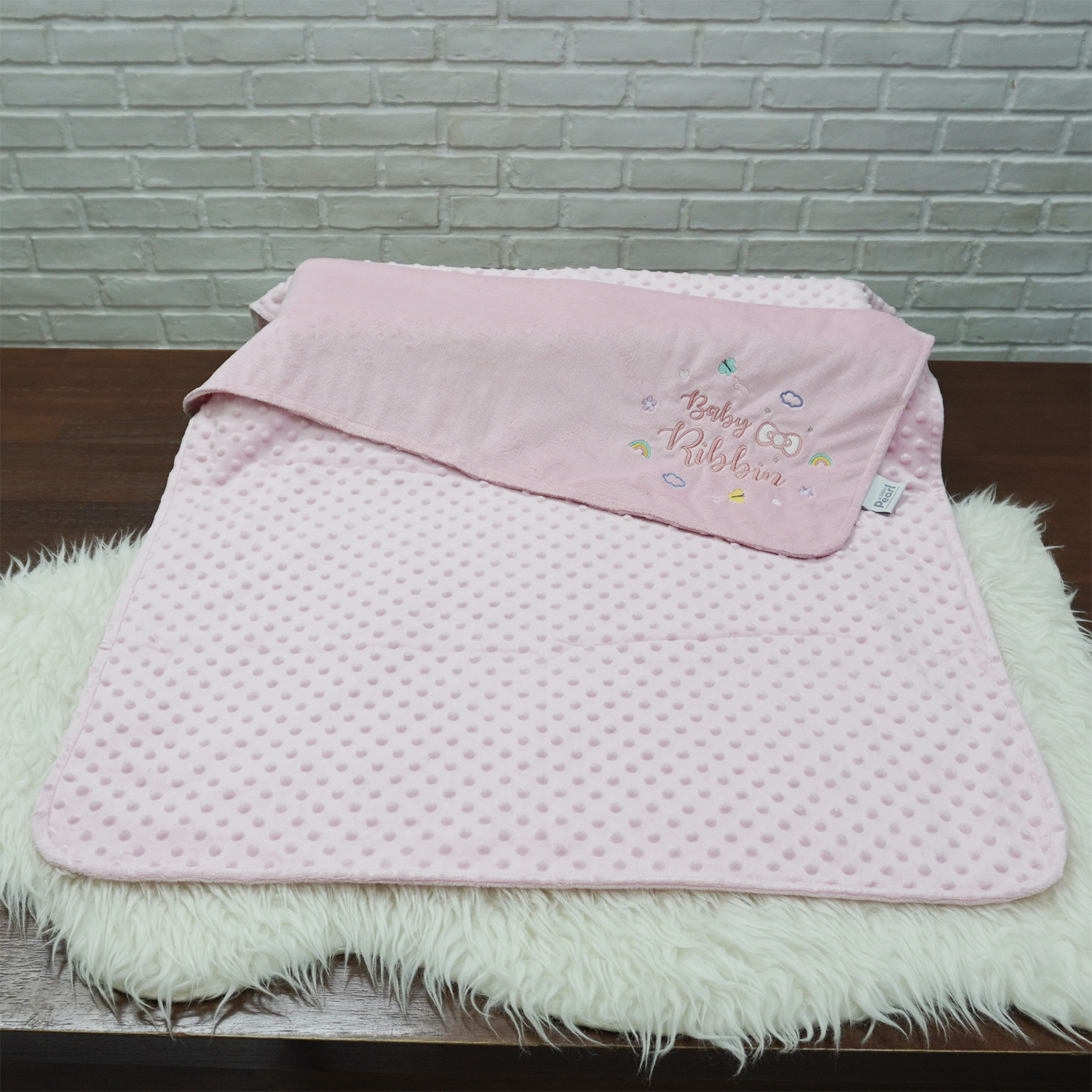 ผ้าห่ม Minky - สีชมพู 75x100cm แบบปักชื่อ+icon - Bow, Daisy, Rainbow, Cloud and Butterfly