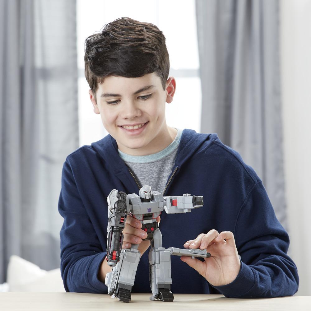 Hasbro Transformers Cyberverse Ultimate Class Megatron Action Figure ฮาสโบร ทรานสฟอเมอร์ส ไซเบอร์เวิร์ส อัลติเมต คลาส หุ่นยนต์เมกะทรอน ขนาด 11.5 นิ้ว ลิขสิทธิ์แท้