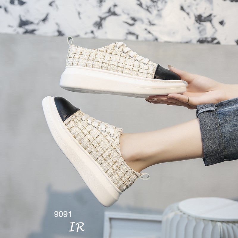 รองเท้าผ้าใบผ้าทวิสสไตล์ลำลอง