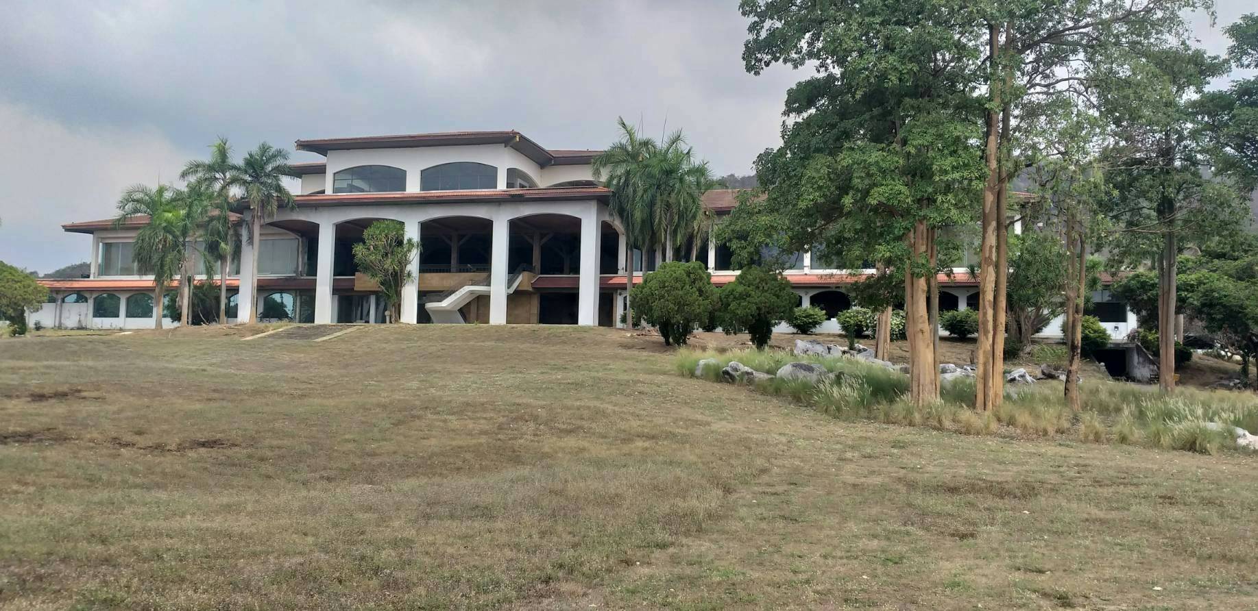 ขายสนามกอล์ฟที่ศรีราชา ชลบุรี บนที่ดิน 601 ไร่