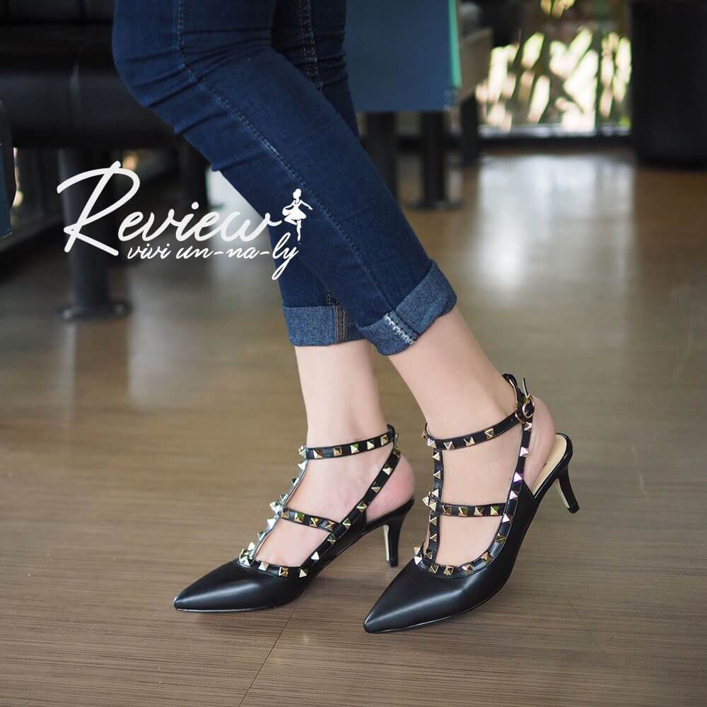 รองเท้า Valentino Heels 2.5 นิ้ว (สีดำ)