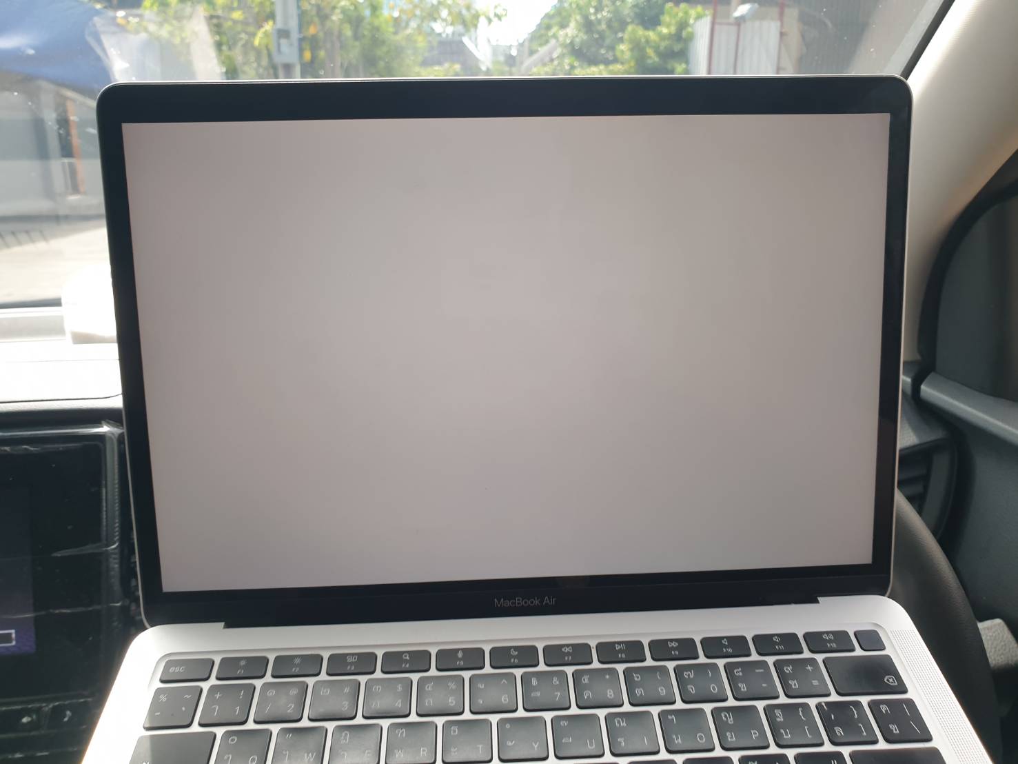 โน๊ตบุ๊ค Apple Macbook Air m1 2020 8/256 สภาพดีมาก