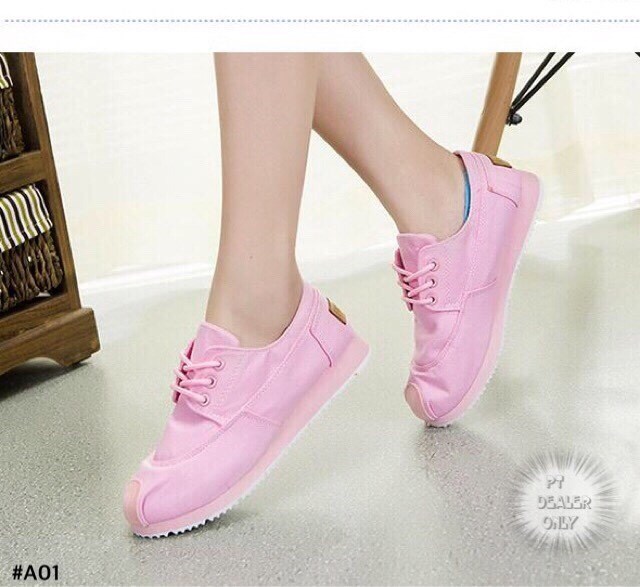 พร้อมส่ง : รองเท้าผ้าใบสไตล์เกาหลี (สีชมพู)