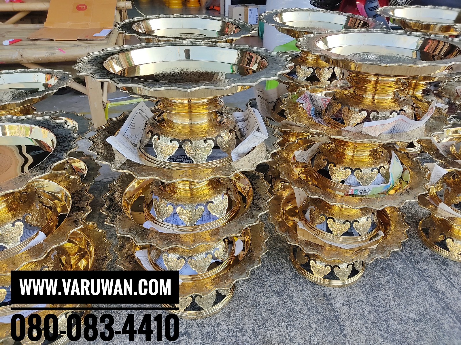 พานโตกโบราณ ทองเหลือง