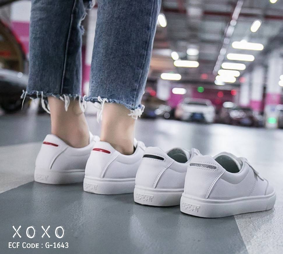 รองเท้าผ้าใบสไตล์ Sportขอบนิ่ม (สีแดง)