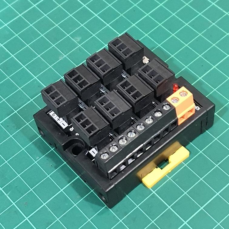 Terminal 3 Wire Input 8 Point (NPN/PNP) KP-010-08A