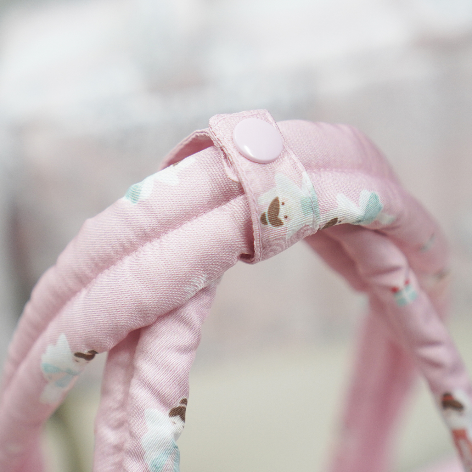 Fluffy Bowling Bag กระเป๋านุ่มนิ่ม ทรง Bowling แบบพร้อมส่ง ลาย Sugar Plum Fairy - Pink
