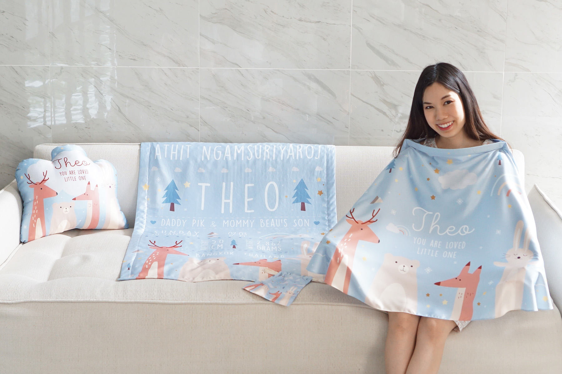 ชุดของขวัญเด็กแรกเกิด ผ้าคลุมให้นม + ผ้าห่มขนาด 75x100cm + หมอนอิง 1 ใบ ลาย Woodland - Blue