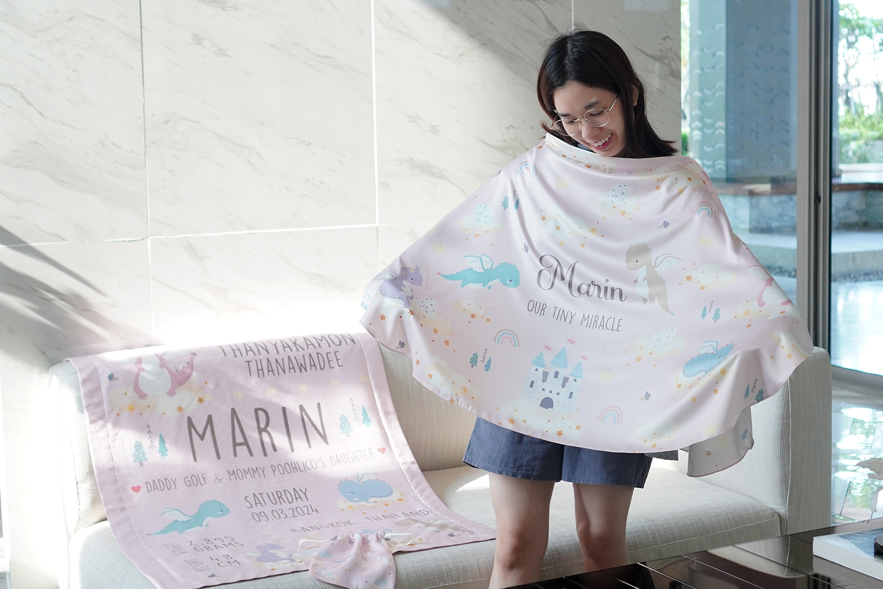 ชุดของขวัญเด็กแรกเกิด ผ้าคลุมให้นม + ผ้าห่มขนาด 75x100cm ลาย Dragon - Pink