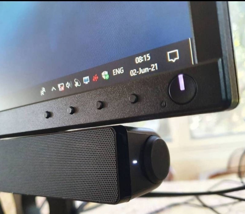 พีซีมือสอง สภาพดี ประกัน 1 เดือน Dell Optiplex 7040 ขนาด SFF (i7-6700 Ram8GB HDD500GB VGA2GB) พร้อมจอ 22 นิ้ว ฟรี !! คีย์บอร์ด เม้าท์ และลำโพง