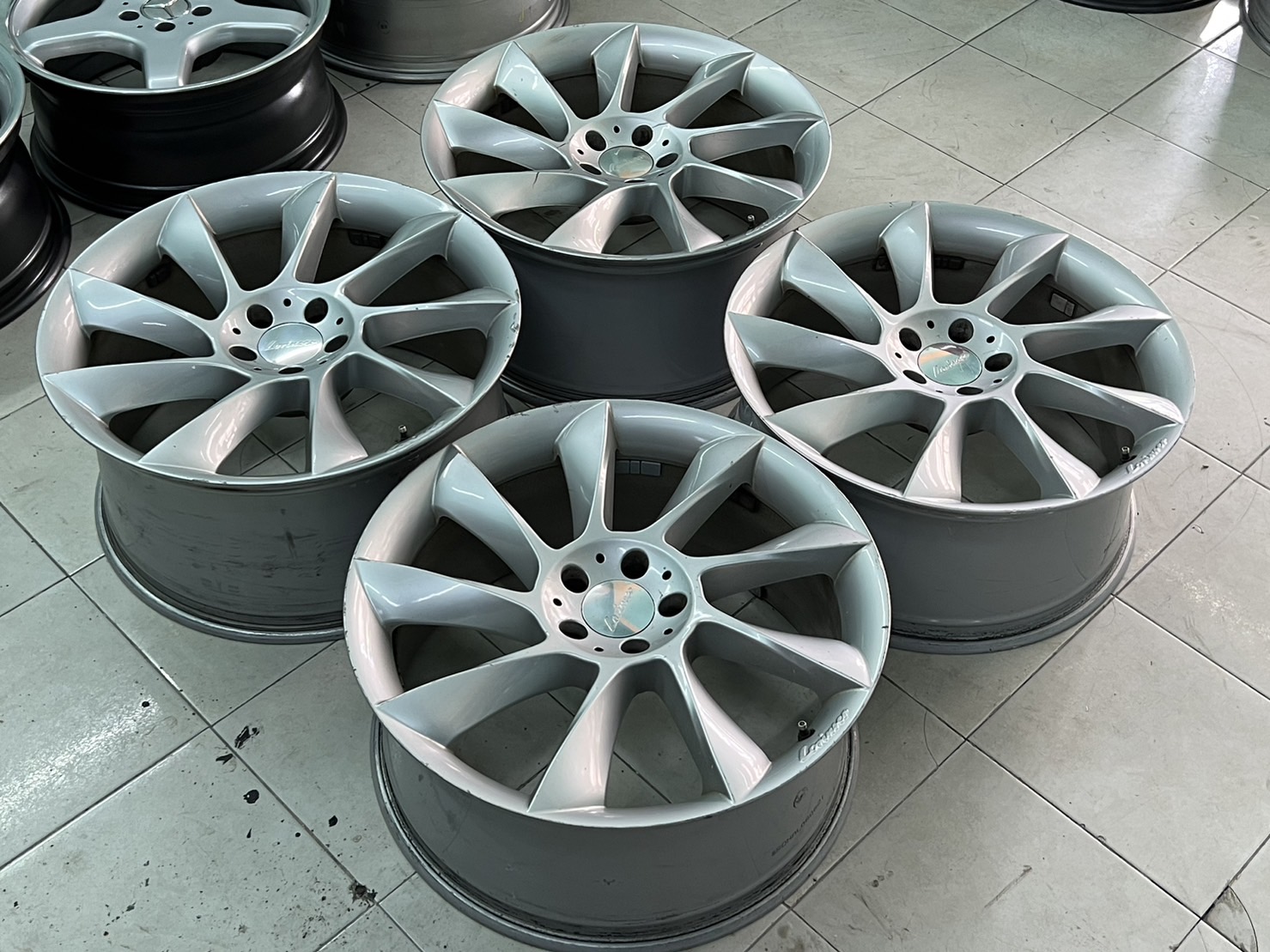 ล้อเบนซ์แท้ lorinser RS8 20" สภาพเดิมไม่ซ่อม