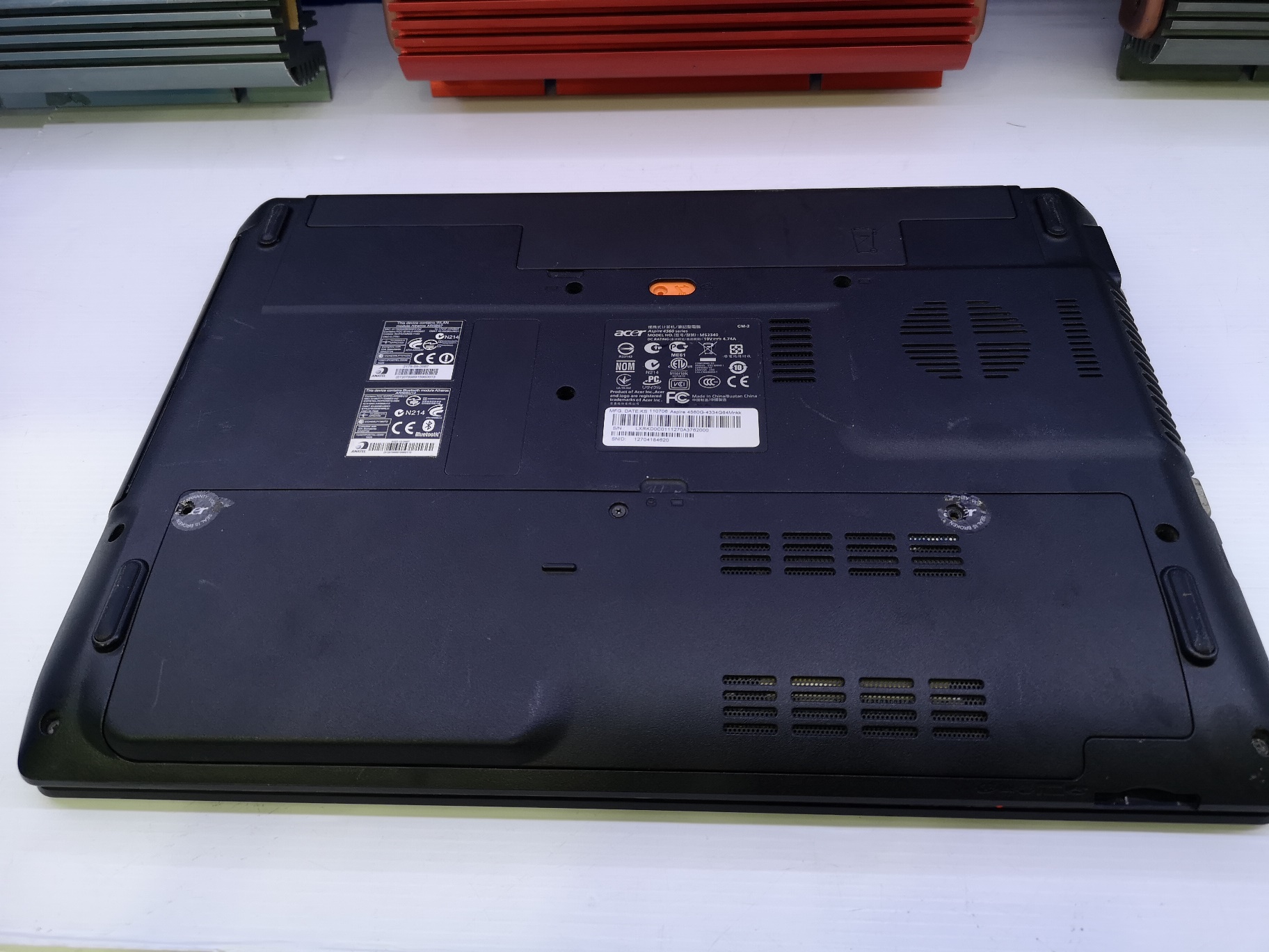 ACER Aspire 4560G มีตำหนิ