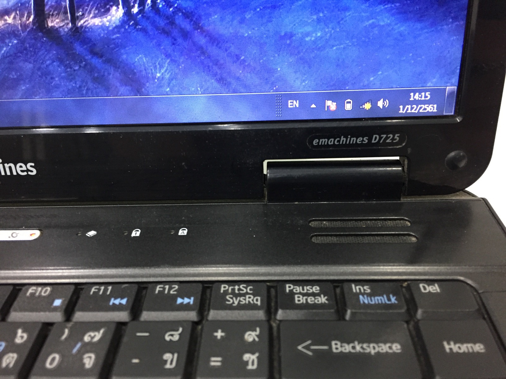 ACER eMachines D725