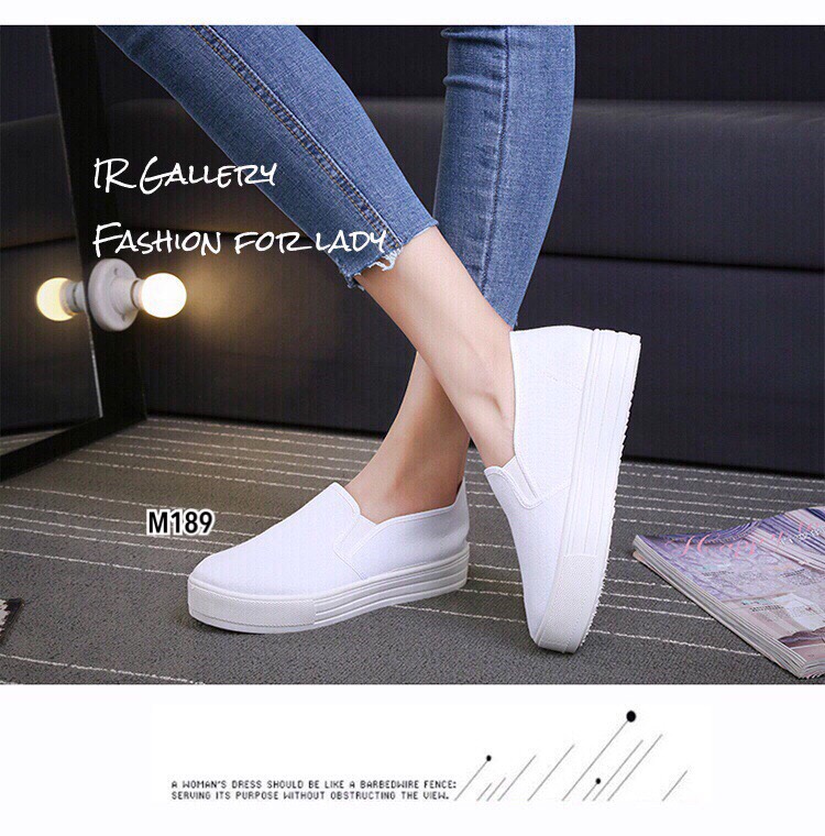 รองเท้าผ้าใบSlip onสีขาวล้วน