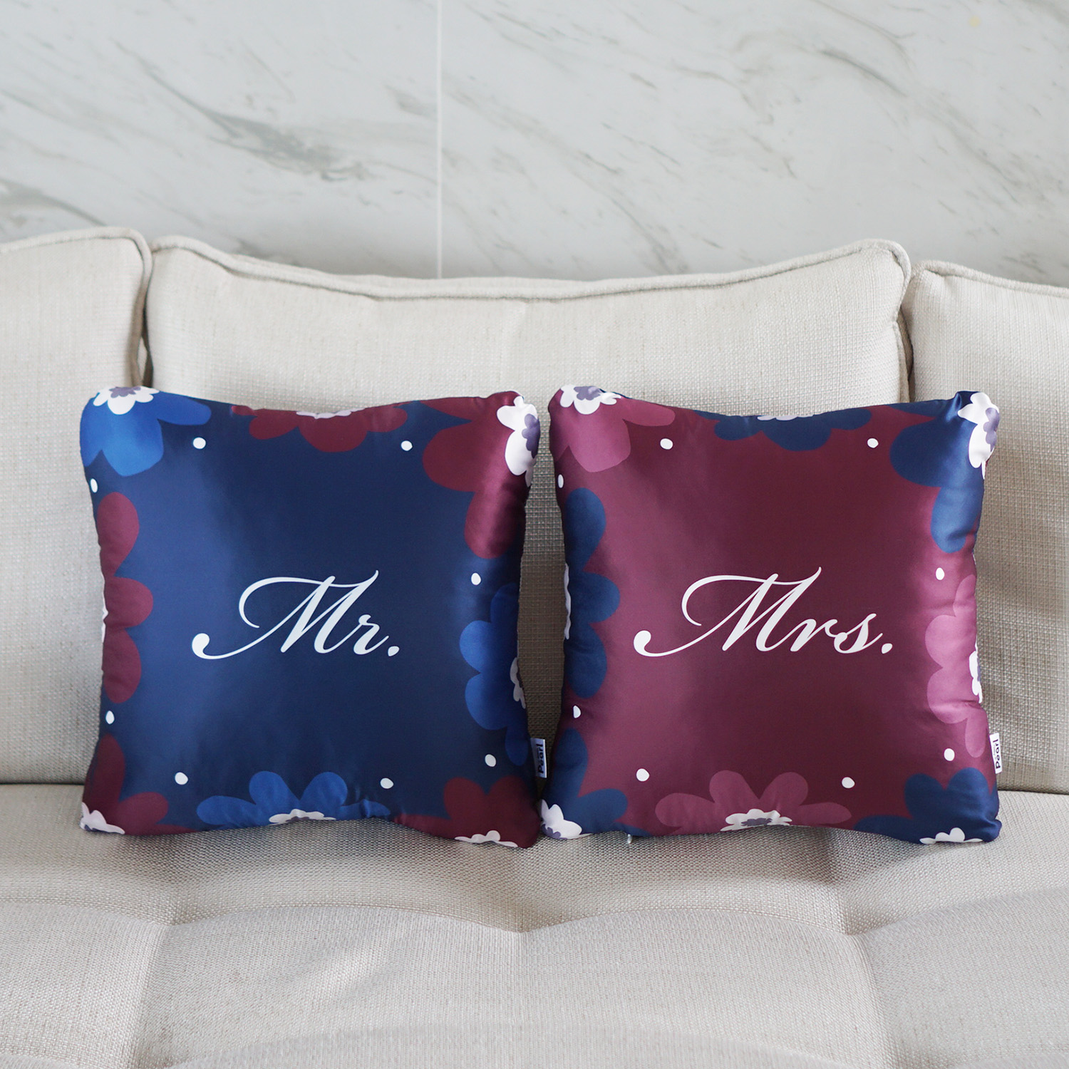 หมอนอิงสั่งทำใส่ชื่อ ลาย Big Flower - Burgundy&Navy (ราคาต่อใบ)