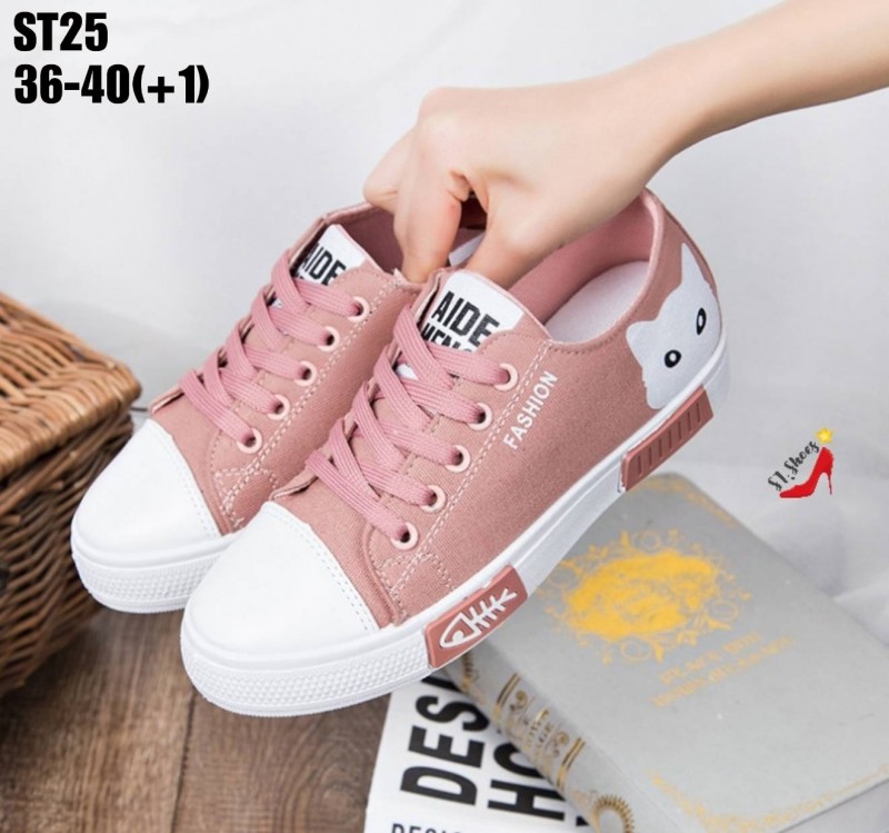 รองเท้าผ้าใบสกรีนลายน้องแมว (สีดำ)