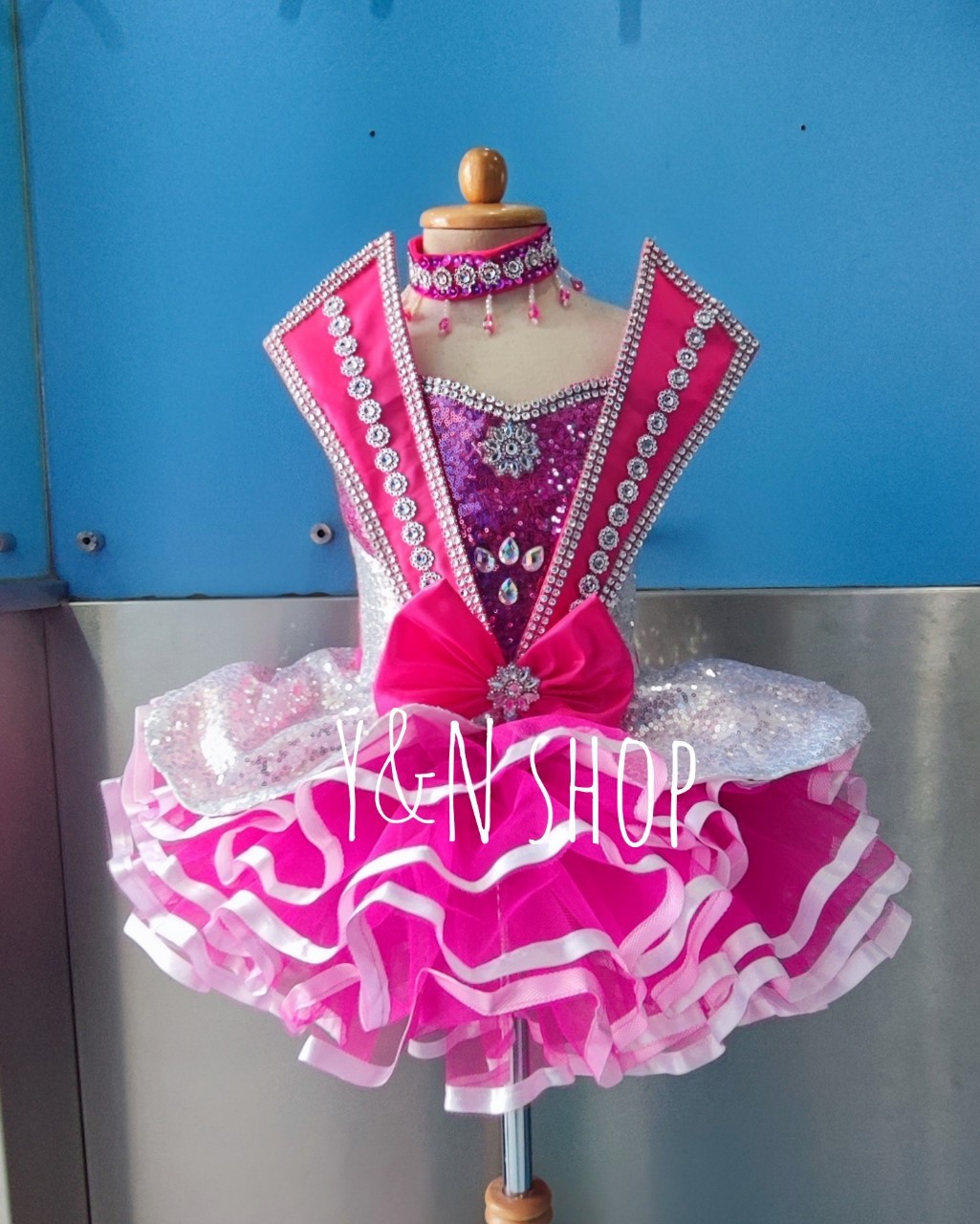 ชุดเกล็ดพับคู่หน้า ชุดดรัมเมเยอร์ ชุดดรัมเมเยอร์เด็ก ชุดเชียร์ลีดเดอร์เด็ก ชุดเชียร์ลีดเดอร์