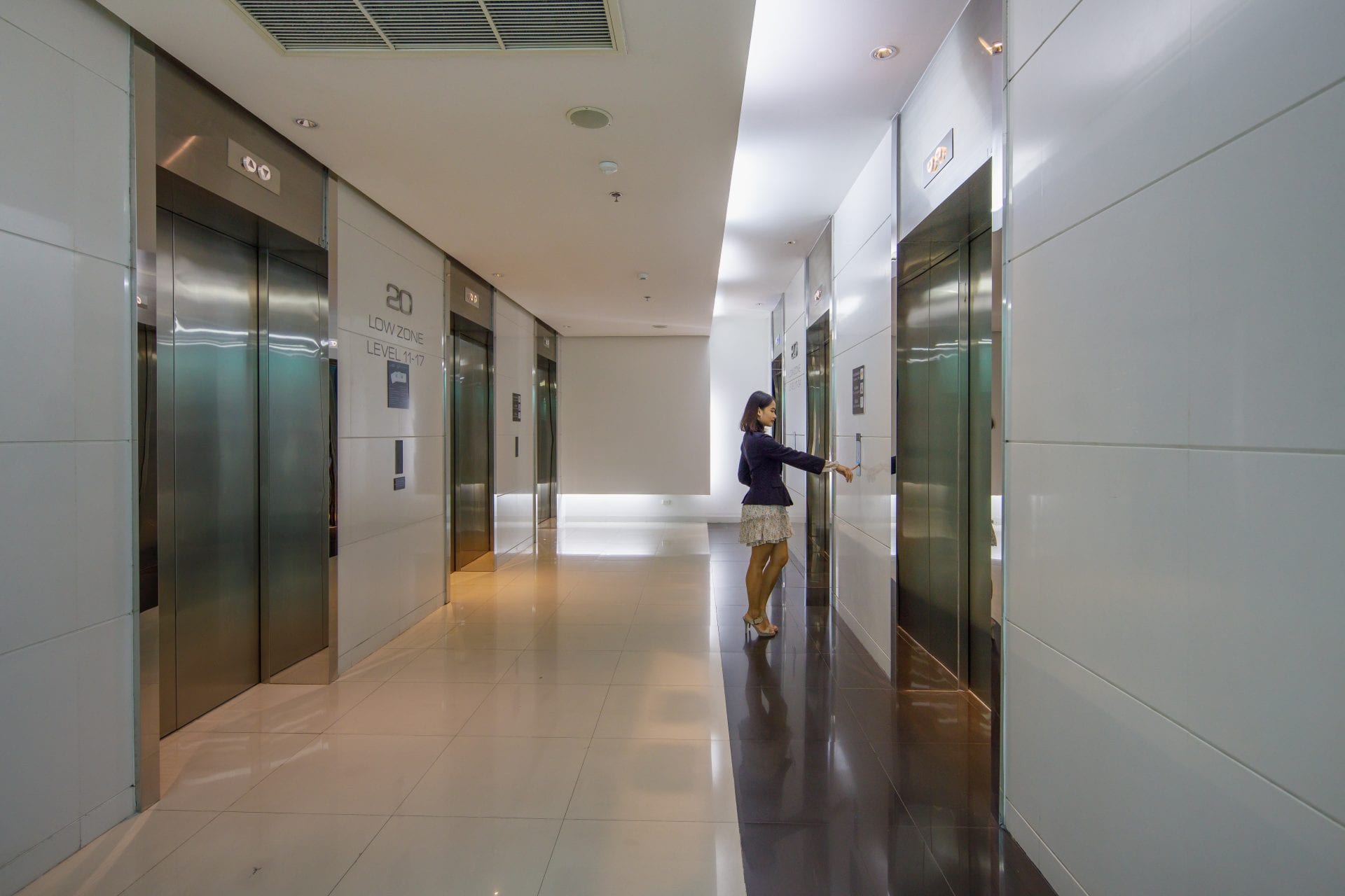 อาคารอินเตอร์เชนจ์ 21 (Interchange 21) สำนักงานให้เช่า เกรด A ย่านสุขุมวิท อโศก ใกล้รถไฟฟ้า BTS และ MRT