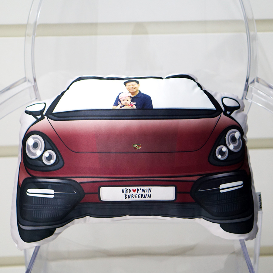 หมอนรถ Porsche Panamera