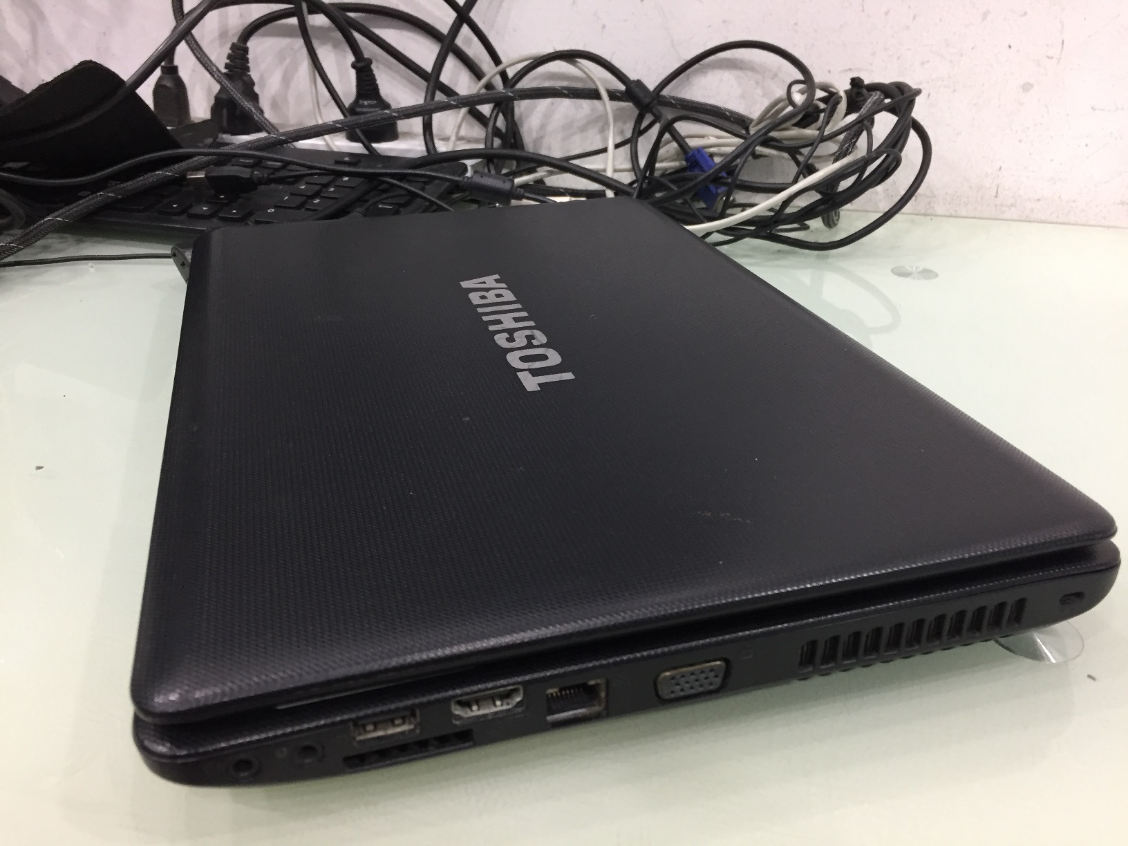 TOSHIBA Satellite C640