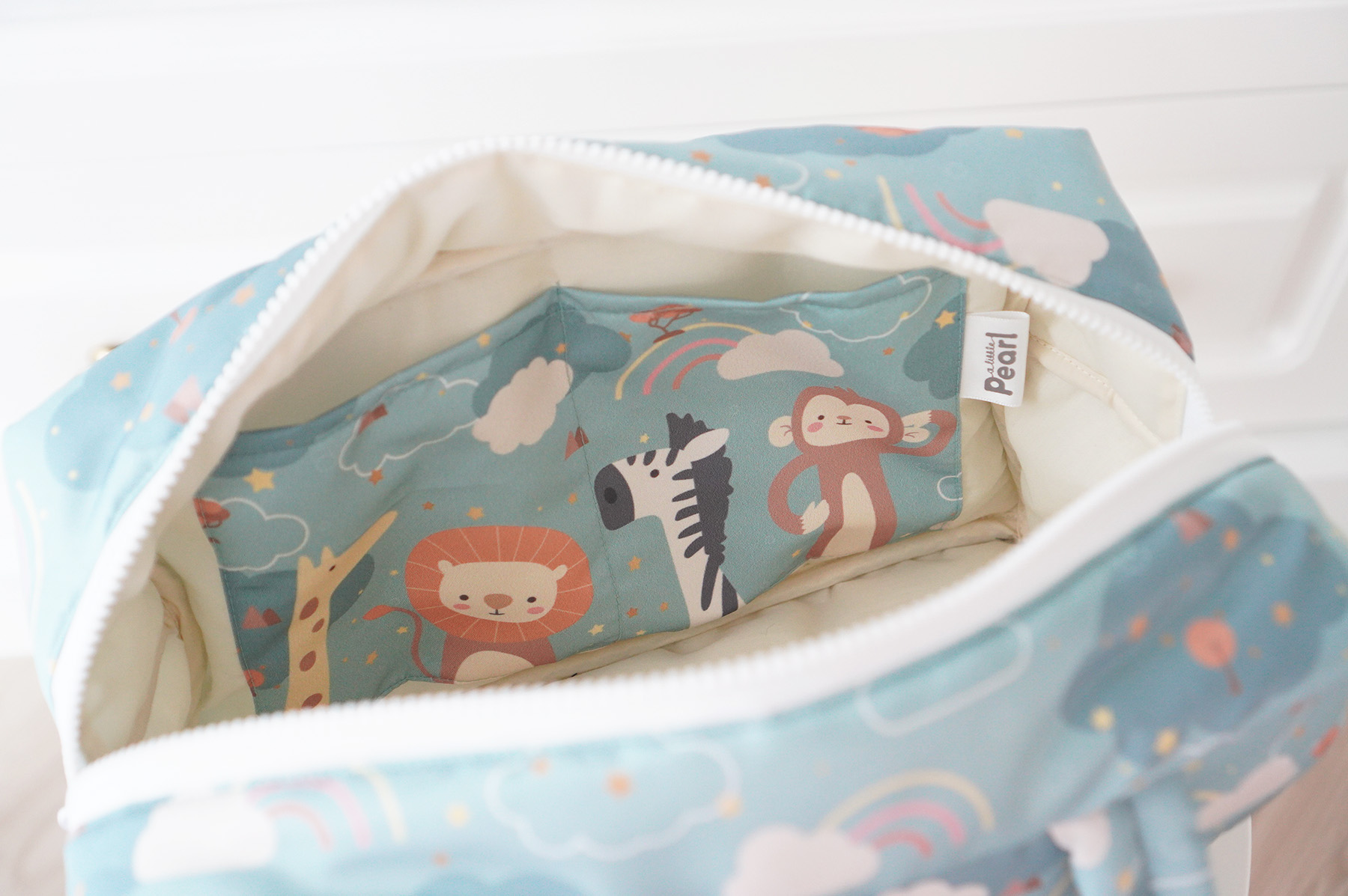 Fluffy Bowling Bag กระเป๋านุ่มนิ่ม ทรง Bowling สั่งทำใส่ข้อความ ลาย Safari - Green