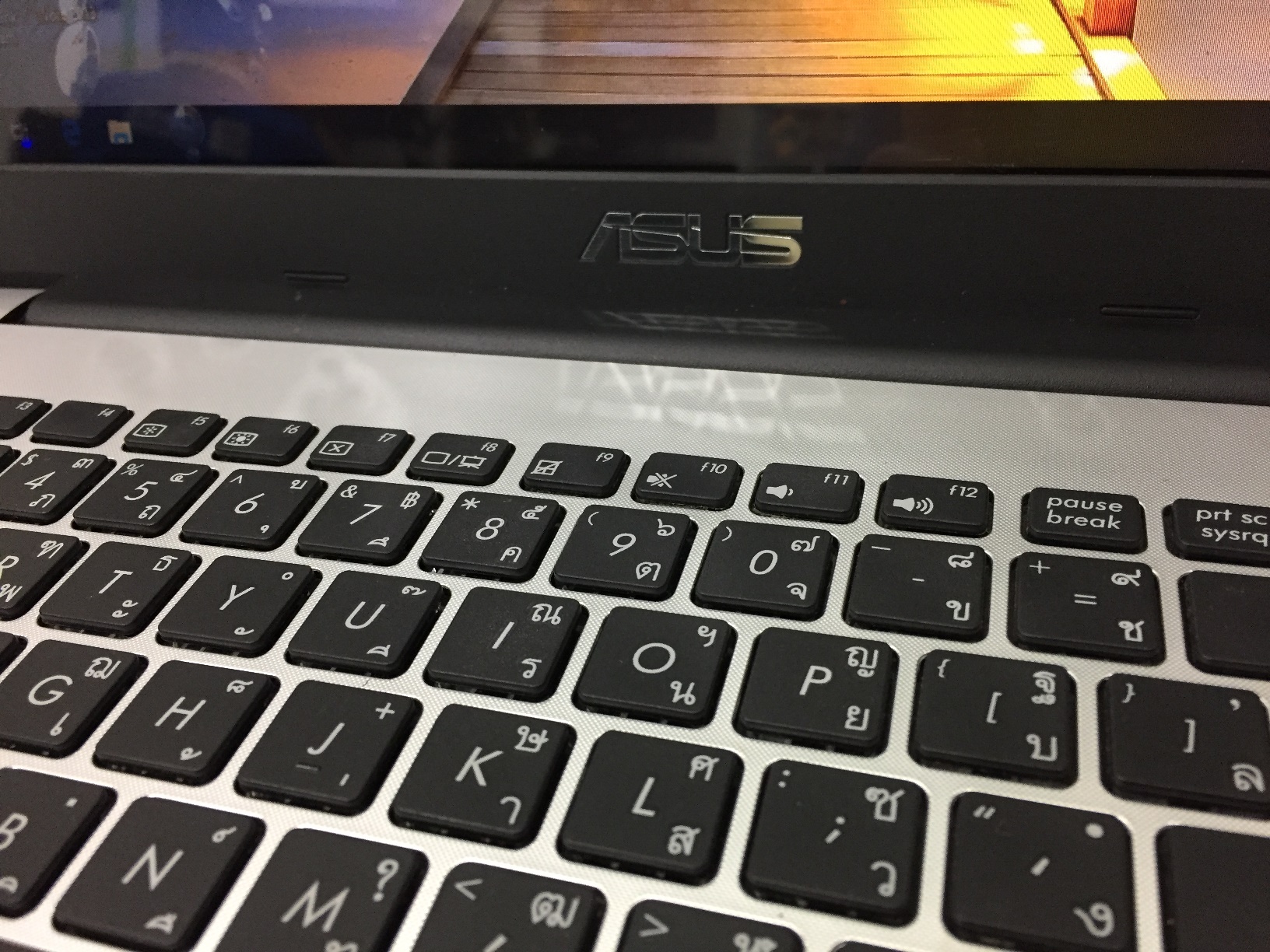 ASUS X555LD i5-5200u เปลี่ยนจอใหม่