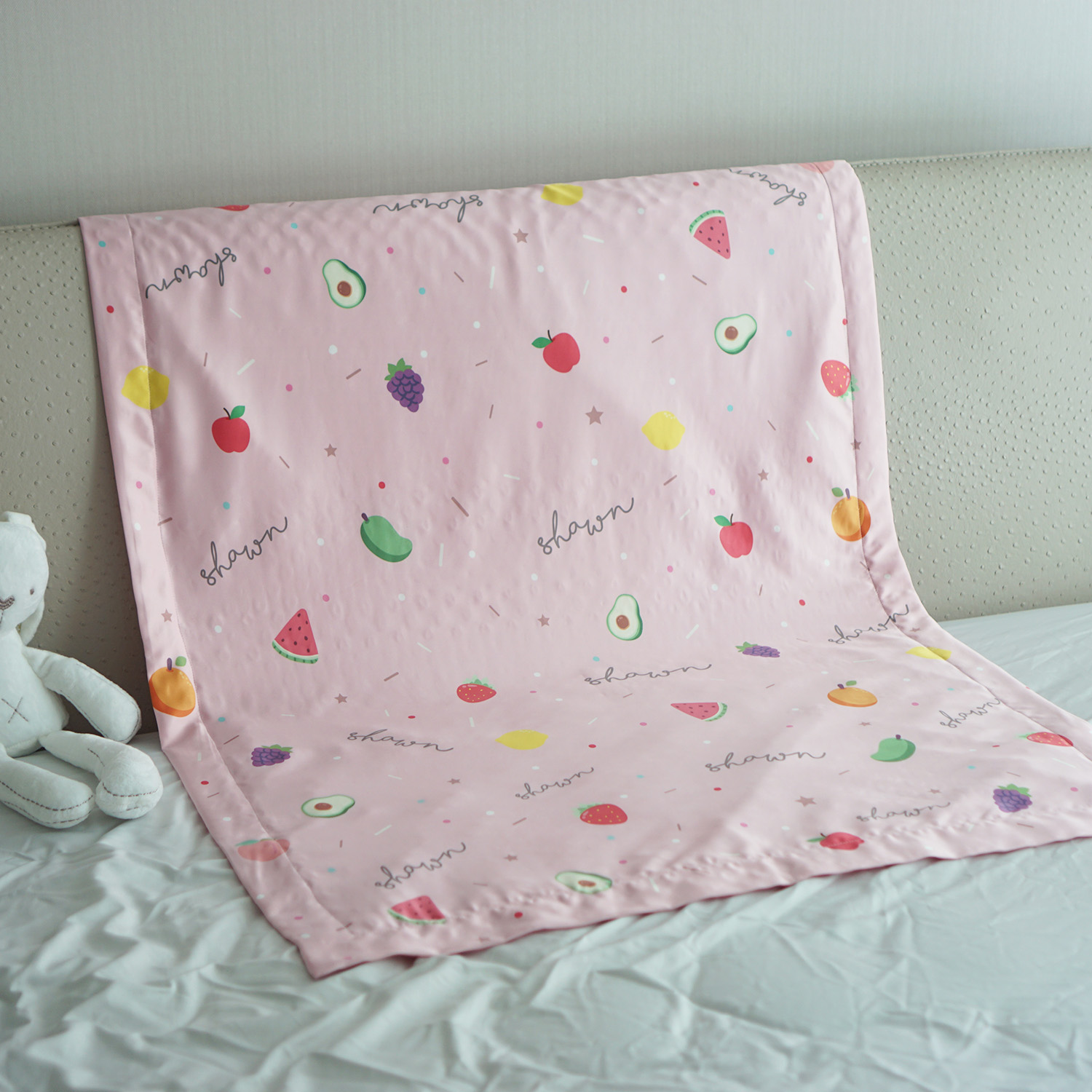 ผ้าห่ม สั่งทำใส่ชื่อ ลาย ผลไม้รวม - Pattern - Fruit - Pink