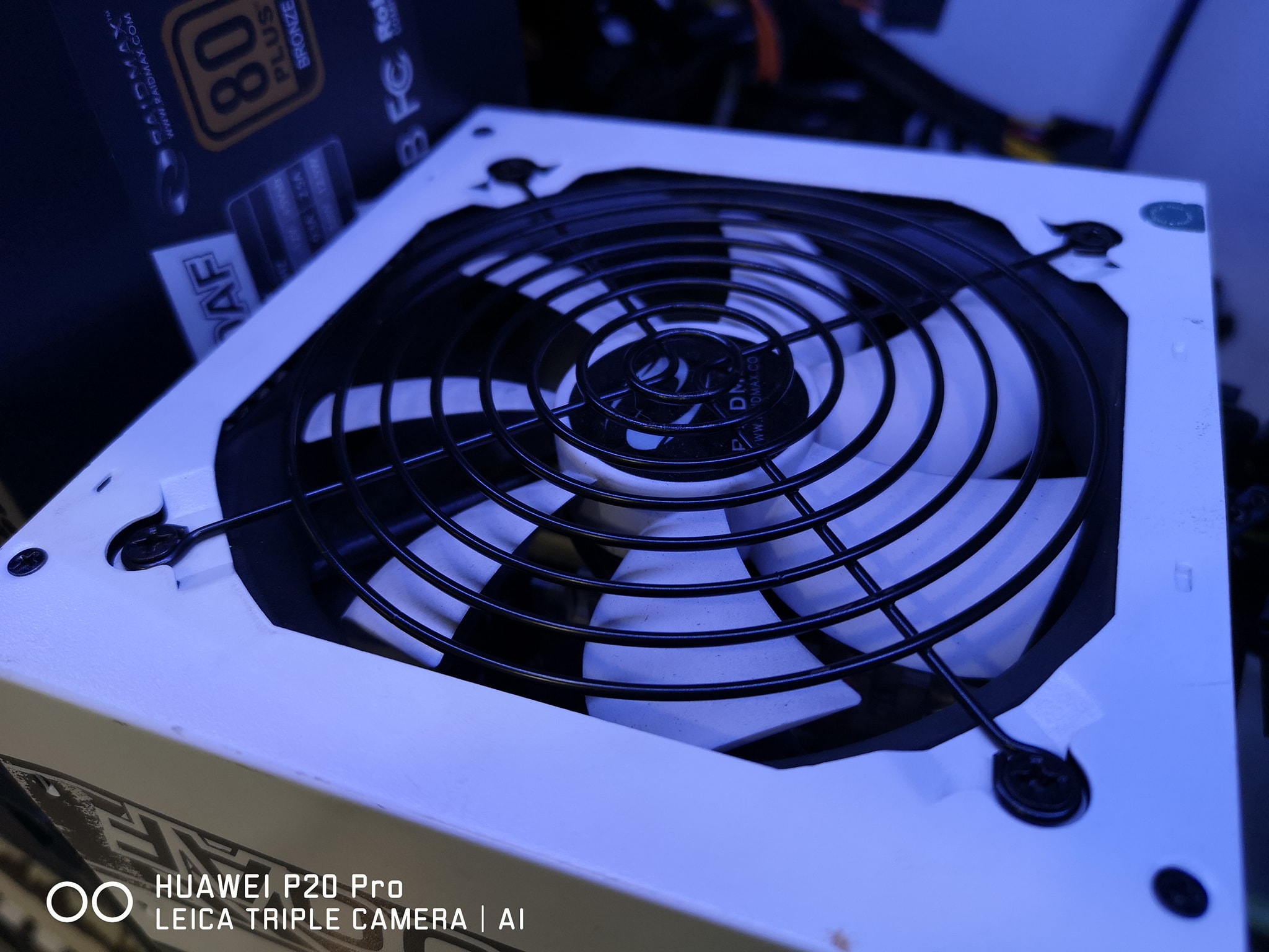 (80+ Bronze) RAIDMAX RX-500AF 500W.